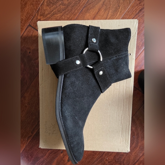 Black Suede Ankle Boots With Removable Chain main image 9